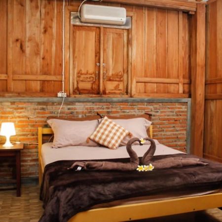 Pinarak Homestay Banyuwangi  Exterior photo