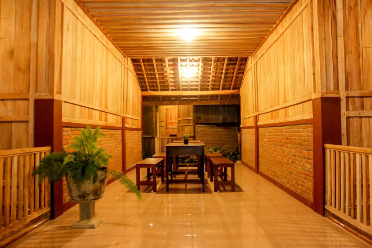 Pinarak Homestay Banyuwangi  Exterior photo