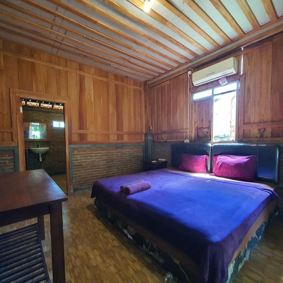 Pinarak Homestay Banyuwangi  Exterior photo