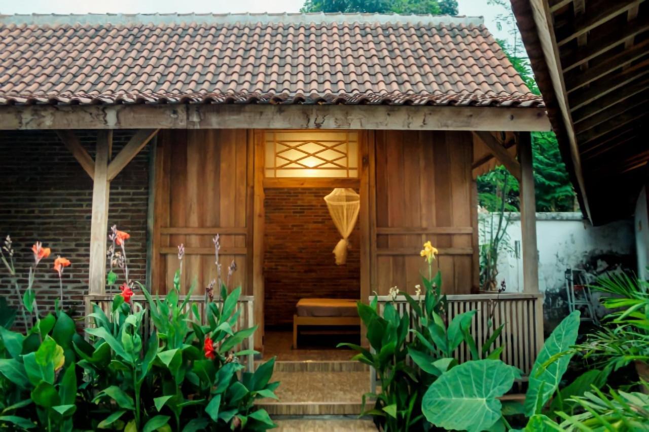Pinarak Homestay Banyuwangi  Exterior photo