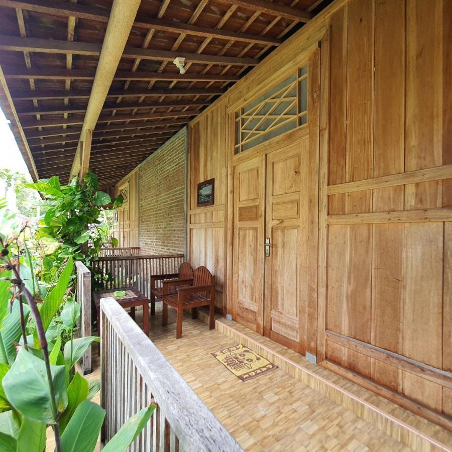 Pinarak Homestay Banyuwangi  Exterior photo