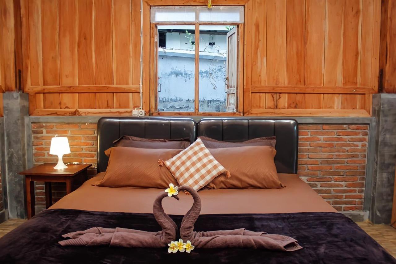 Pinarak Homestay Banyuwangi  Exterior photo