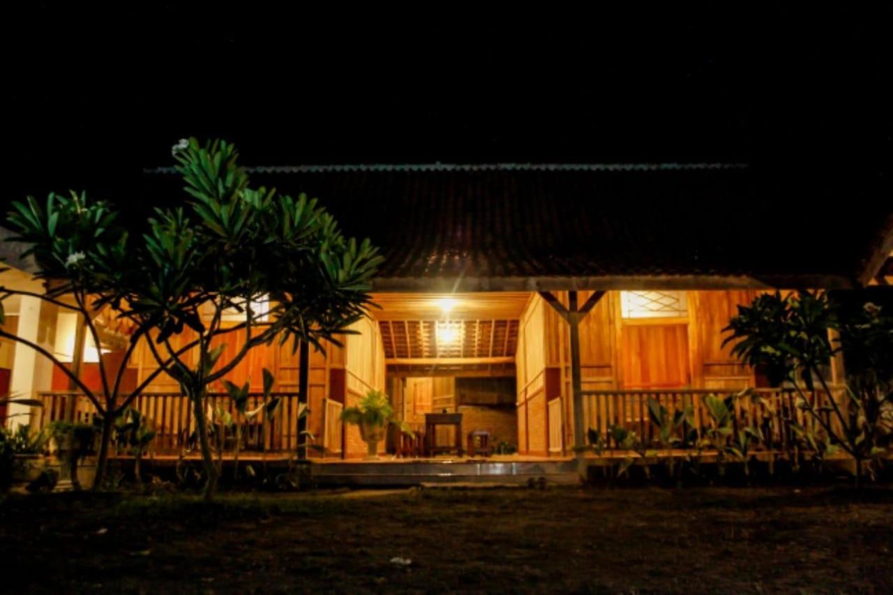 Pinarak Homestay Banyuwangi  Exterior photo